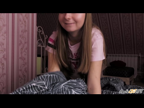❤️ Blondie souse BFF li a pwofondman epi li pran kom nan bouch li ☑ Videyo sèks nan nou ❌️❤